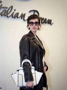 黑色皮衣吃瓜,揭秘娱乐圈幕后风云